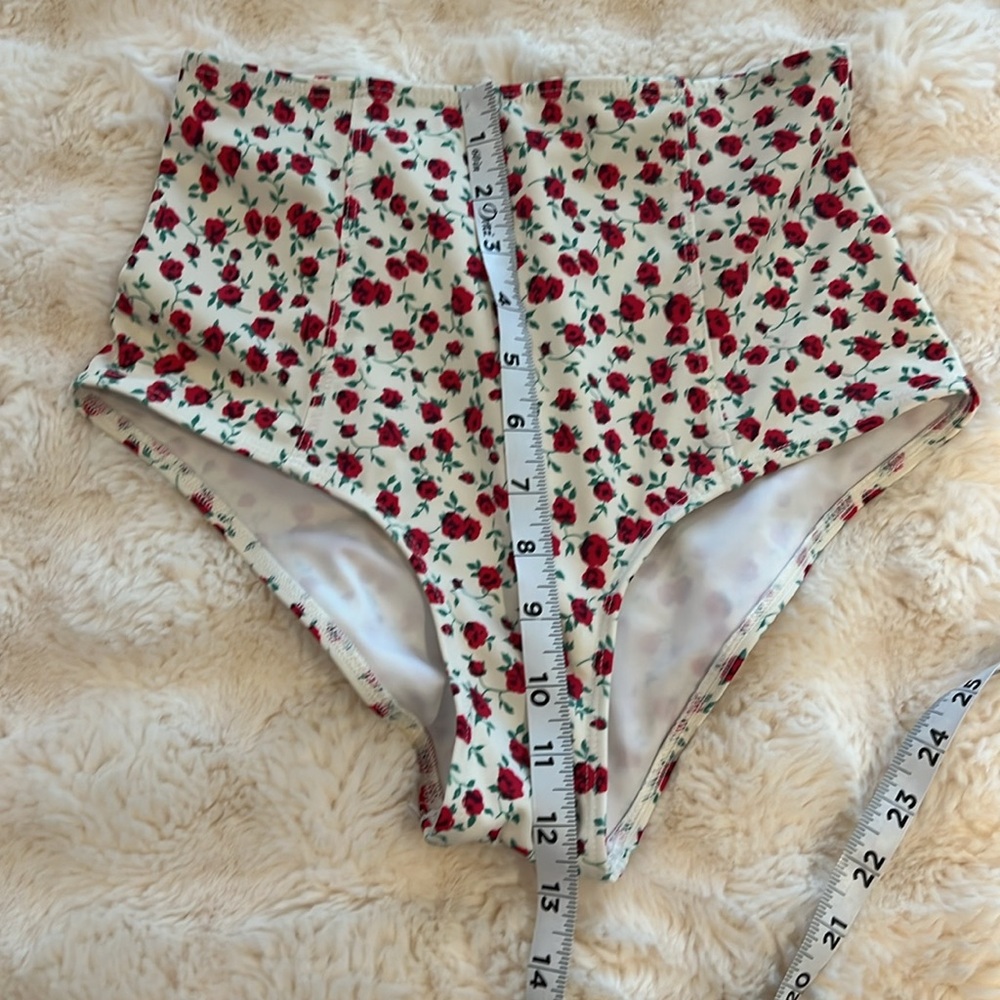 Reformation White/Red Floral High-Waisted Bikini Bottoms size XSmall - Picture 11 of 12